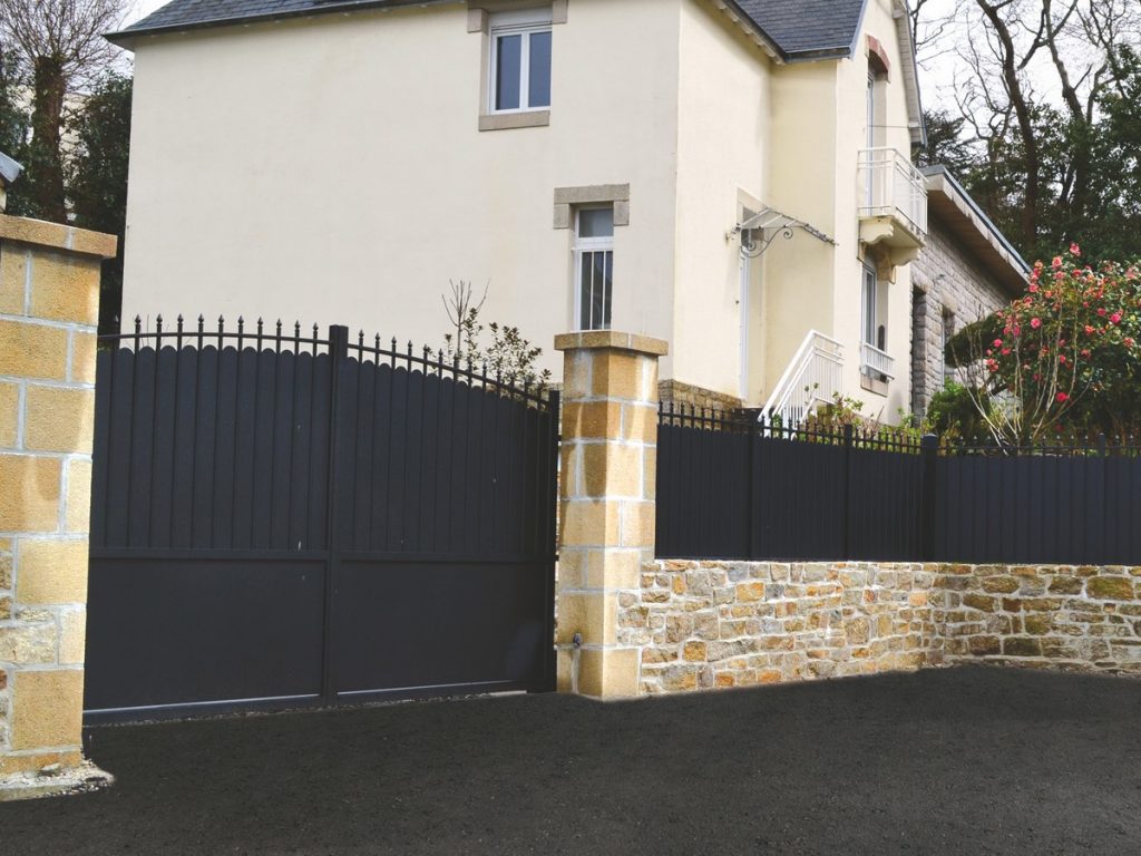 Clôture sur mesure — photo de réalisation client