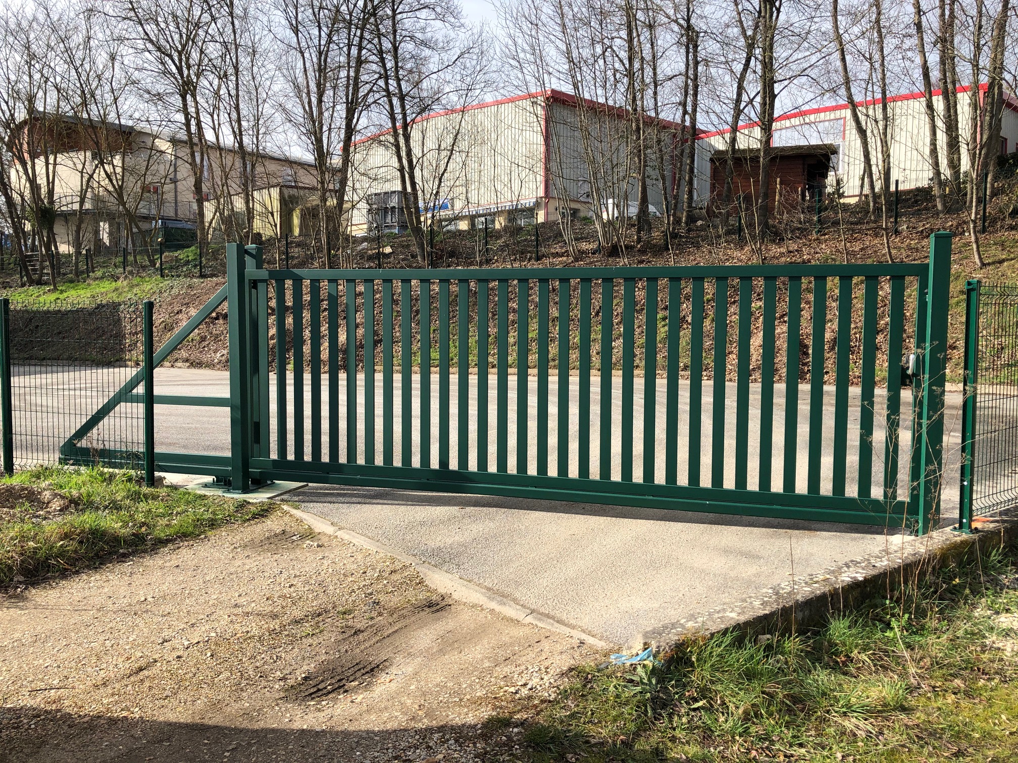 Portail coulissant autoporte dourdan ext