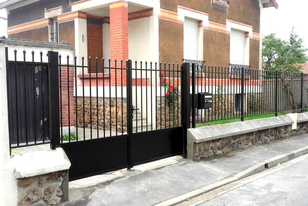 Clôture acier sur mesure — photo de réalisation client (Val-de-Marne)