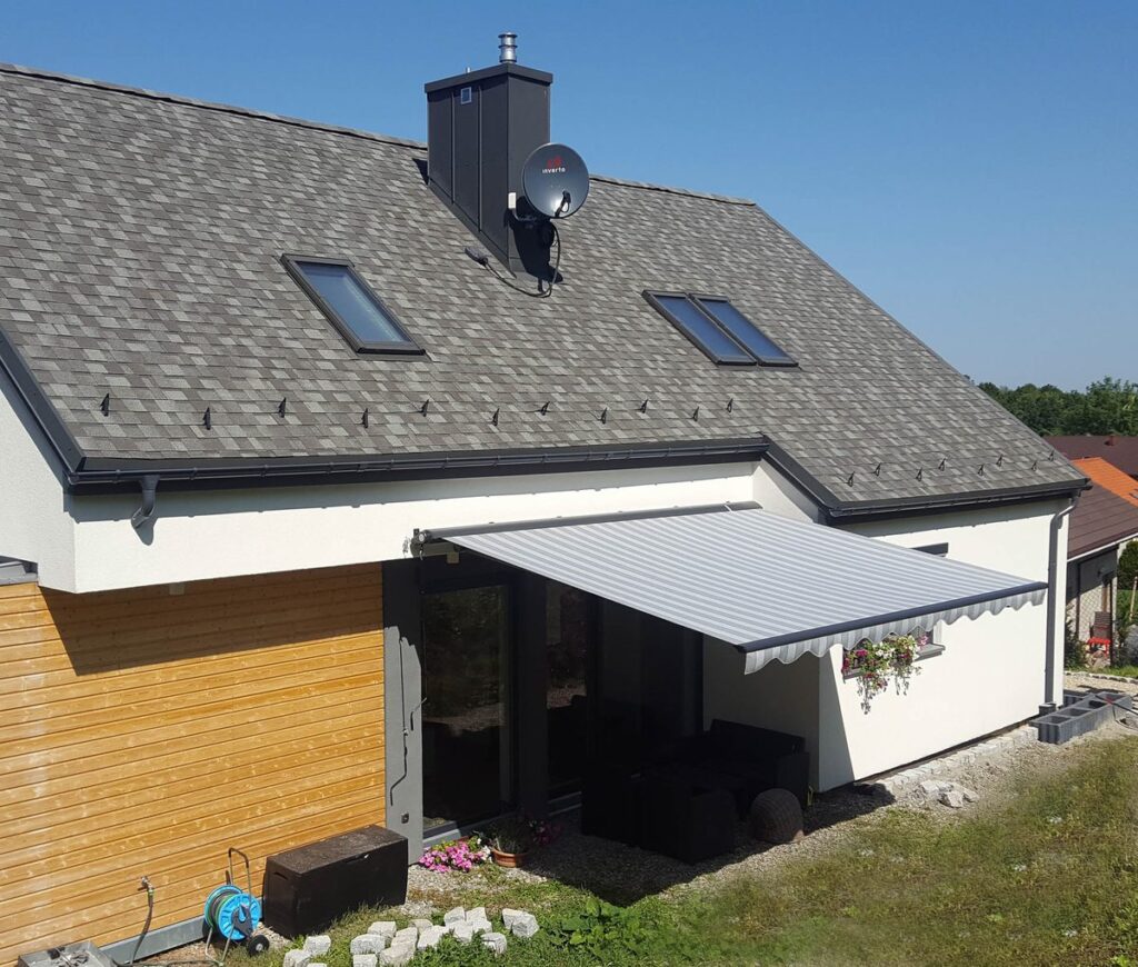 Store banne sur mesure — photo de réalisation client (Île-de-France)