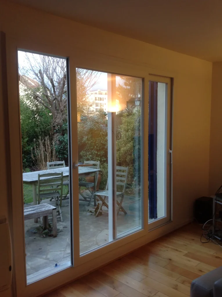 Fenêtre PVC sur mesure - réalisation Lyon (Auvergne-Rhône-Alpes)